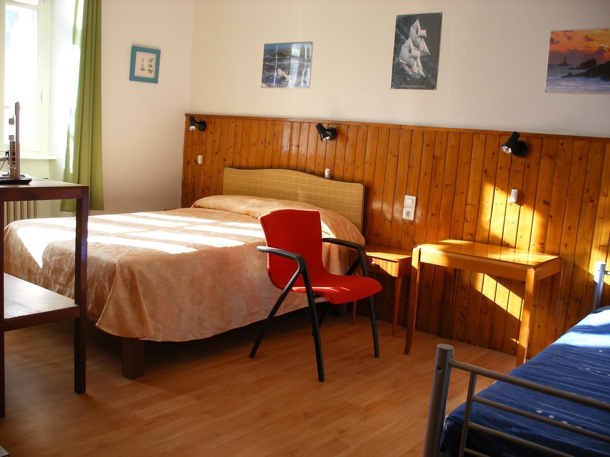 קונקרנו Hotel Modern מראה חיצוני תמונה