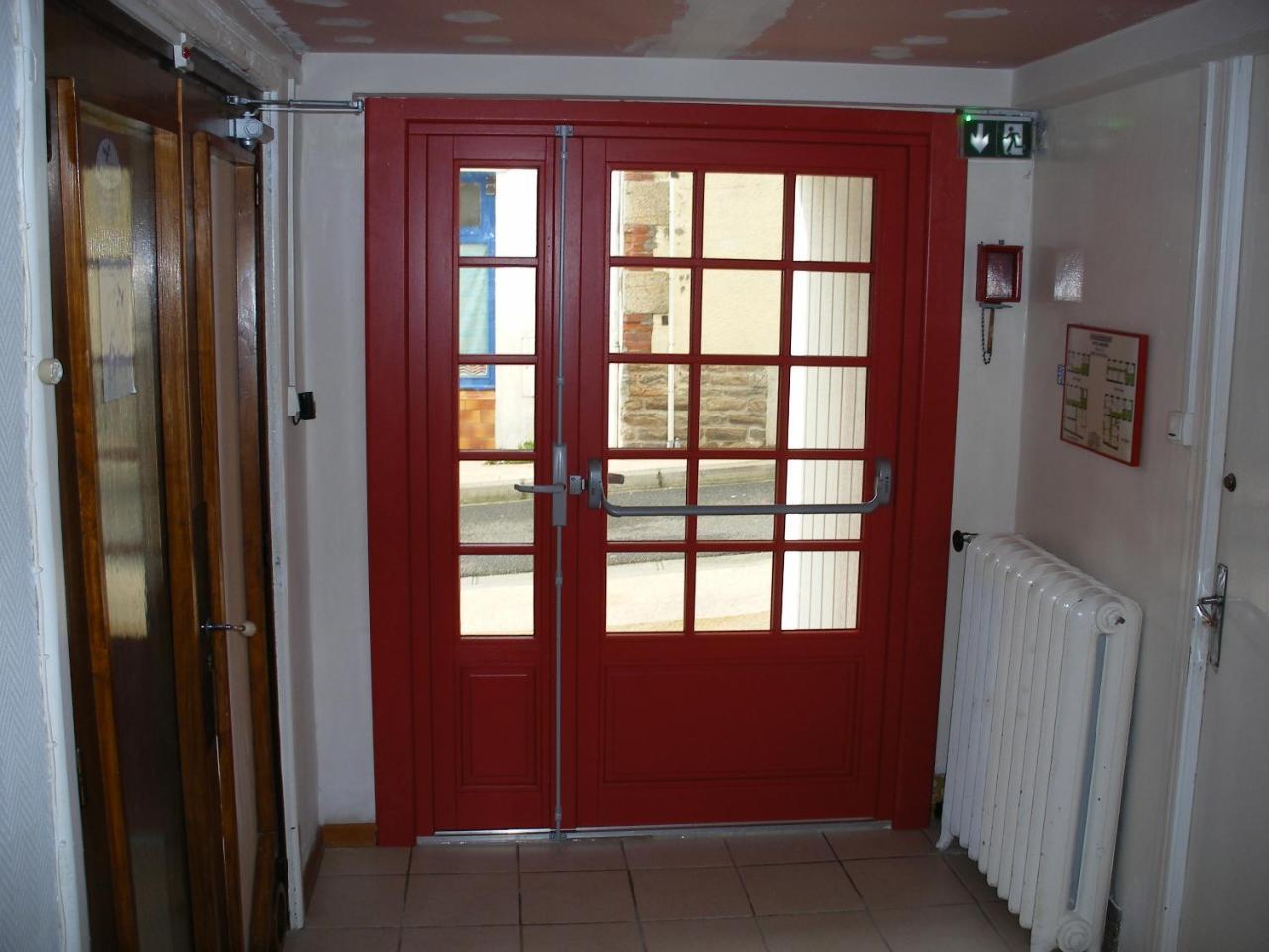 קונקרנו Hotel Modern מראה חיצוני תמונה